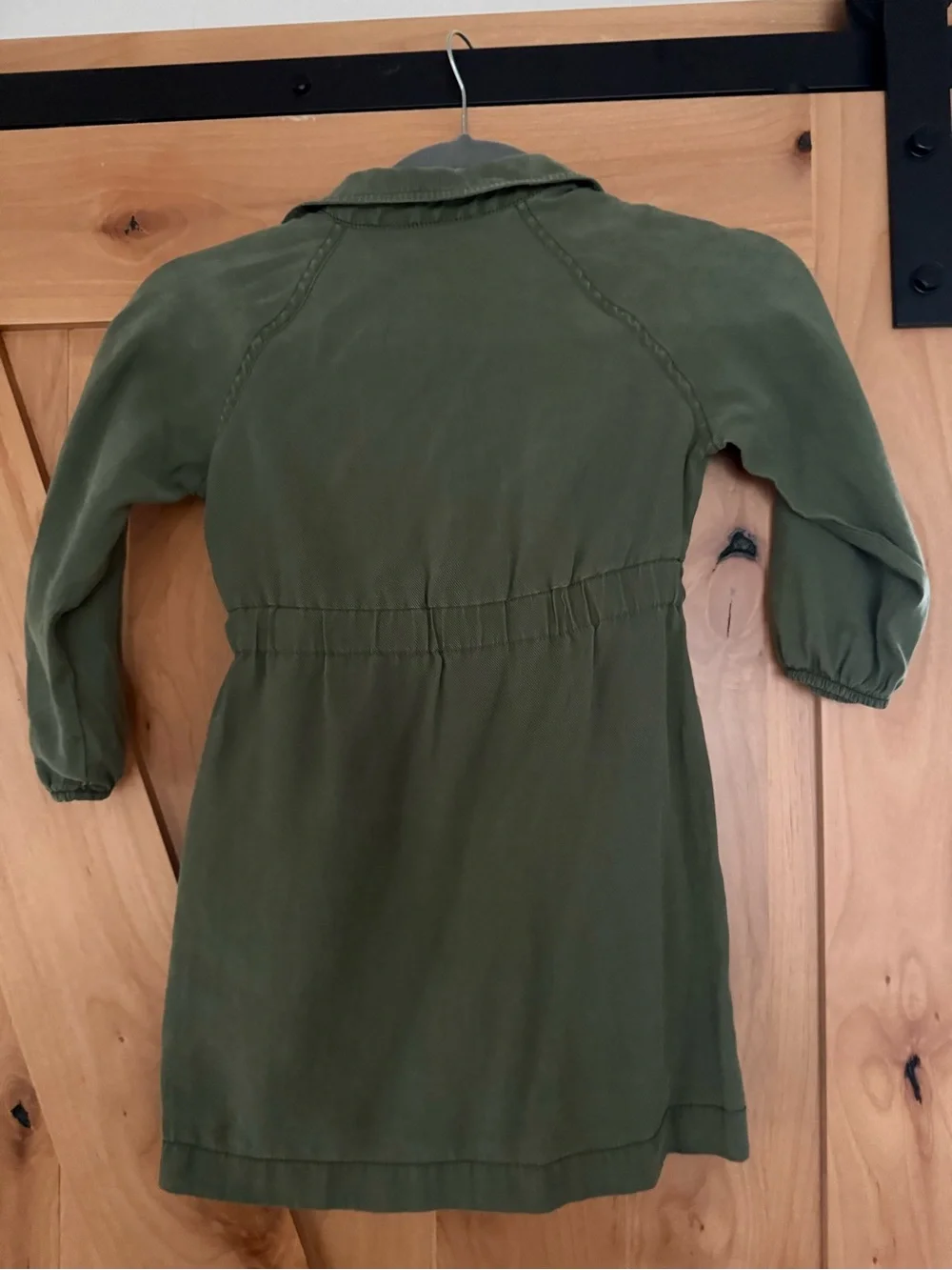 Zara Little Girls Button front, tie waist, sleeved dress, olive army green, 6